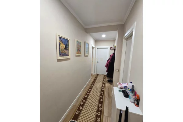 Appartamento in vendita a Tirana 1+1, Arredato