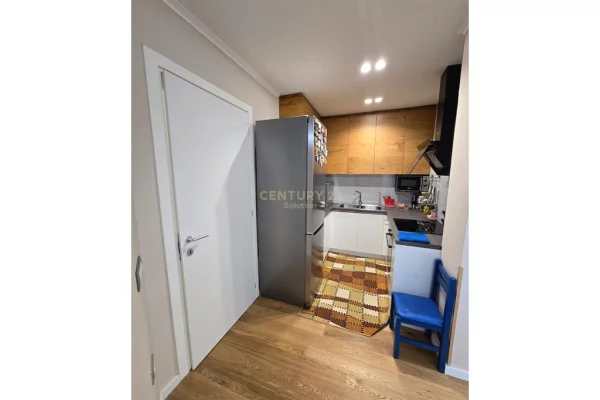 Appartamento in vendita a Tirana 1+1, Arredato