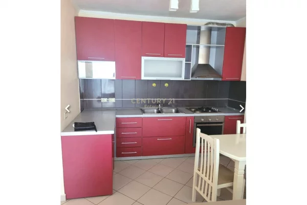 Appartamento in vendita a Tirana 1+1, Arredato