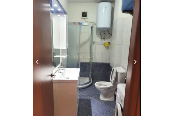 Appartamento in vendita a Tirana 1+1, Arredato