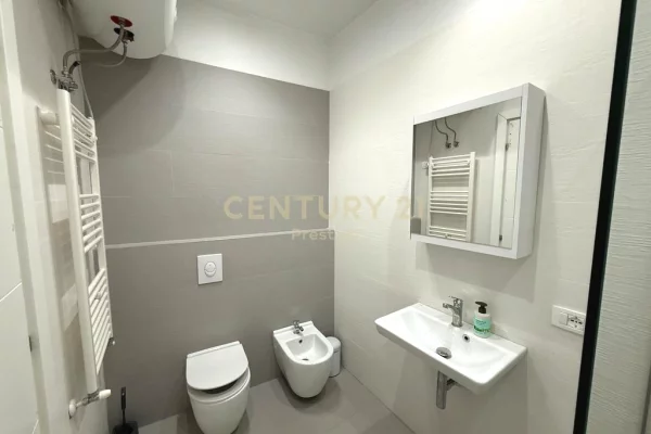 Shtepi me qera Apartament ne Tirane, 2+1, Mobilimi E mobiluar, Pagesa 1,500  Euro.