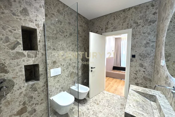 Shtepi me qera Apartament ne Tirane, 1+1, Mobilimi E mobiluar, Pagesa 1,350  Euro.