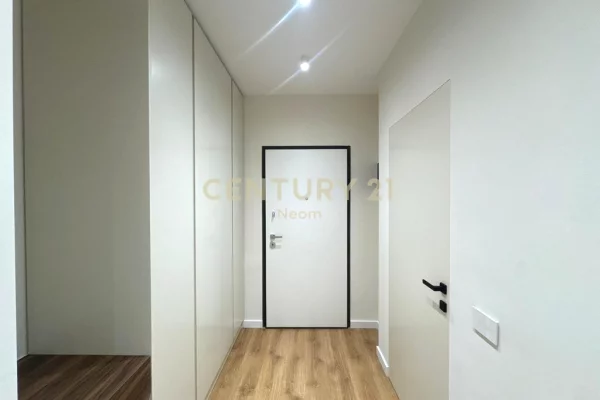 Shtepi me qera Apartament ne Tirane, 2+1, Mobilimi E mobiluar, Pagesa 2,200  Euro.