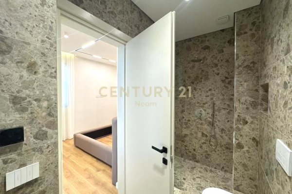 Shtepi me qera Apartament ne Tirane, 2+1, Mobilimi E mobiluar, Pagesa 2,200  Euro.