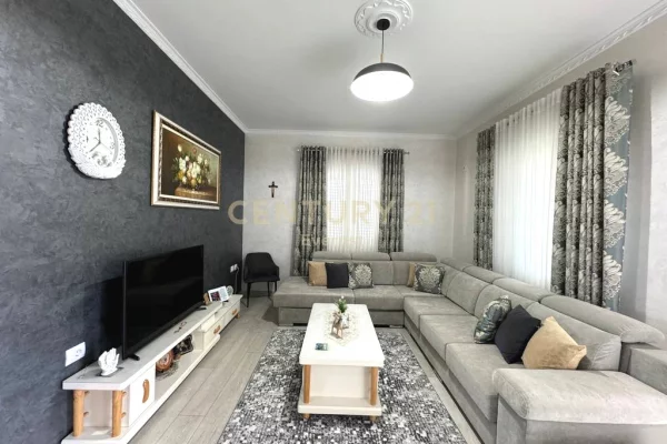 Shtepi me qera Apartament ne Tirane, 2+1, Mobilimi E mobiluar, Pagesa 600  Euro.