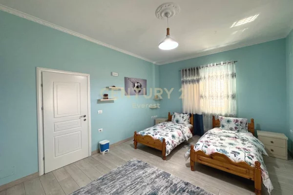 Shtepi me qera Apartament ne Tirane, 2+1, Mobilimi E mobiluar, Pagesa 600  Euro.