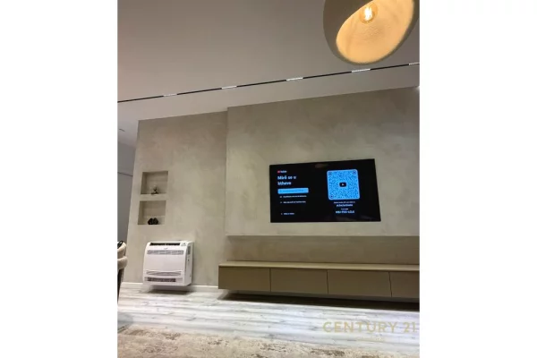 Appartamento in vendita a Tirana 2+1, Arredato