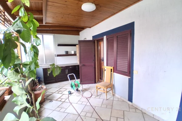 Appartamento in vendita a Tirana 3+1, Arredato