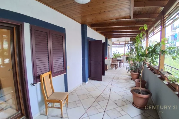 Appartamento in vendita a Tirana 3+1, Arredato