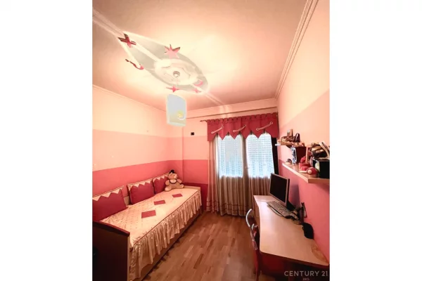 Appartamento in vendita a Tirana 3+1, Arredato