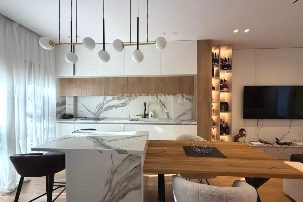 Luxury villas for rent in Tirana 3+1, Furnished