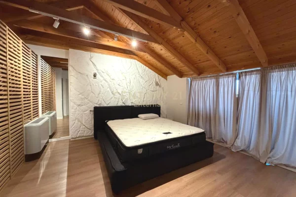 Luxury villas for rent in Tirana 3+1, Furnished