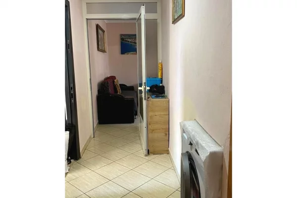 Appartamento in vendita a Tirana 1+1, Arredato