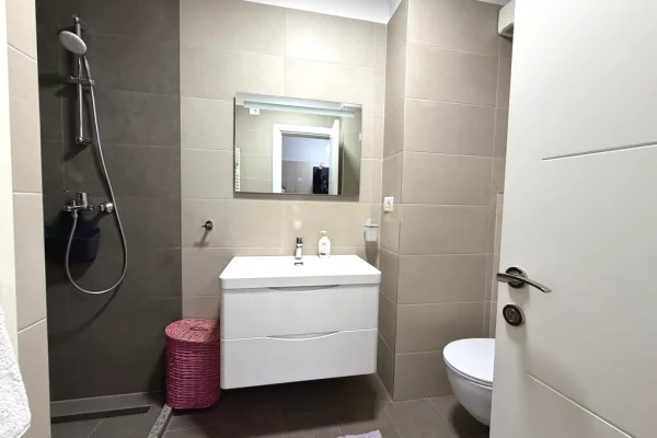 Apartment for rent in Tirana 2+1, Furnished