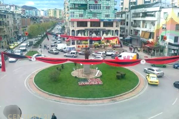 Business Property in Sale 1+1 in Tirana - 216,000 Euro