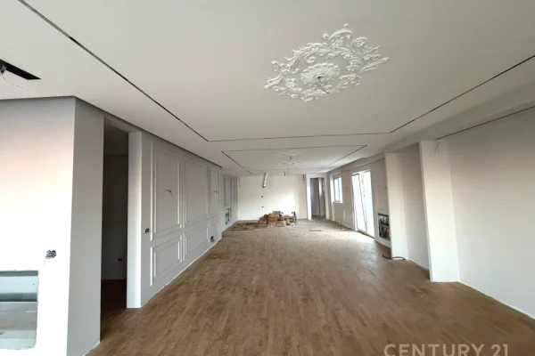 Casa in vendita 3+1 a Tirana - 750,000 Euro