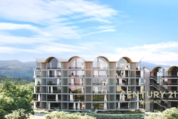 Shtepi ne shitje Apartament ne Vlore, Garsoniere, Mobilimi Bosh, pa mobiluar, Pagesa 118,000  Euro.