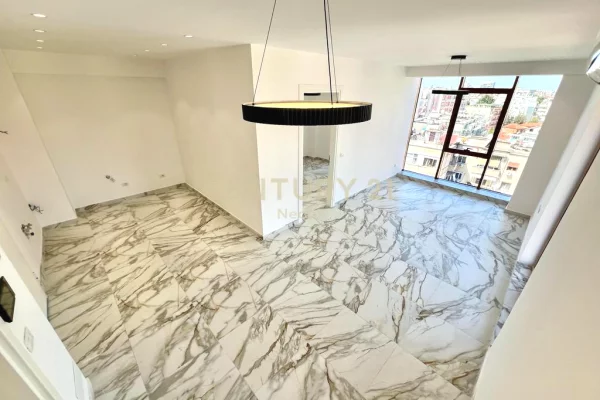 Appartamento in vendita a Tirana 1+1, Vuoto