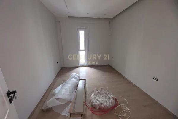 Appartamento in vendita a Tirana 2+1, Vuoto