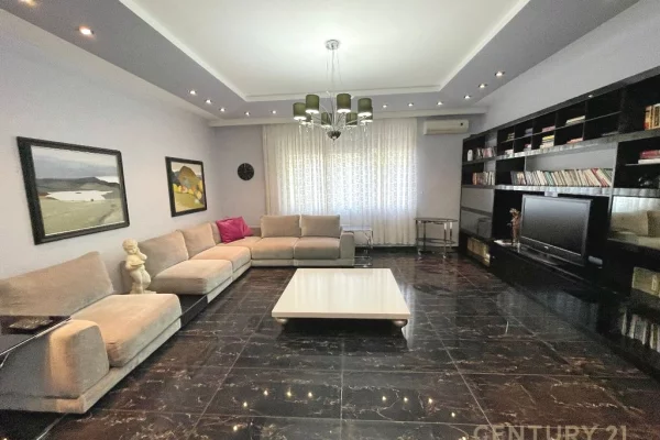 House for Rent 3+1 in Tirana - 1,350 Euro