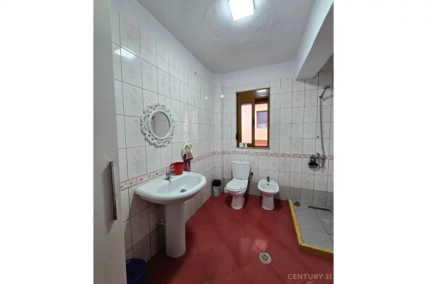 Private house for rent in Tirana 2+1, Furnished