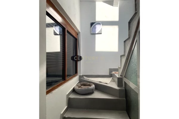 Shtepi ne shitje Shtepi Private ne Tirane, 1+1, Mobilimi E mobiluar, Pagesa 270,000  Euro.