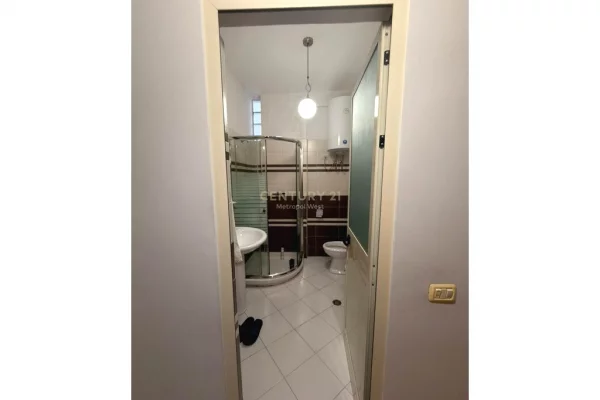 Appartamento in vendita a Tirana 3+1, Arredato