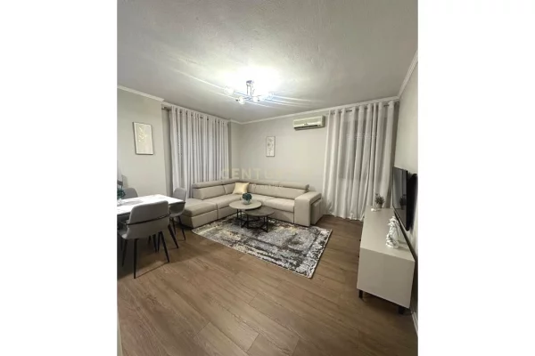 House for Rent 1+1 in Tirana - 800 Euro