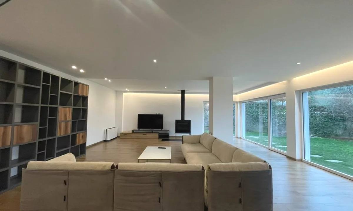 Luxury villas for rent in Tirana 4+1, Furnished