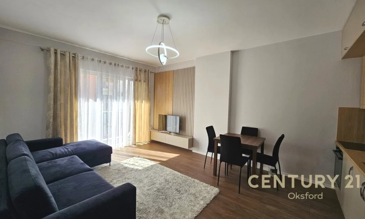 Appartamento in vendita a Tirana 1+1, Arredato