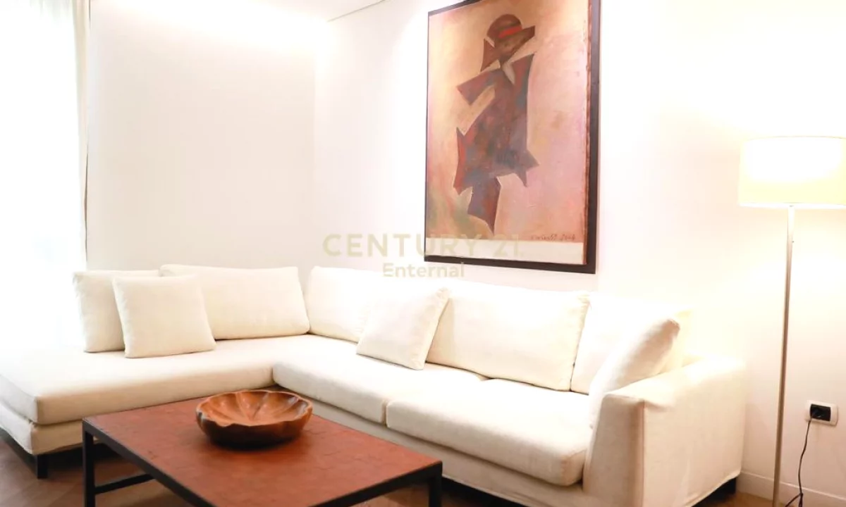 Appartamento in vendita a Tirana 2+1, Arredato