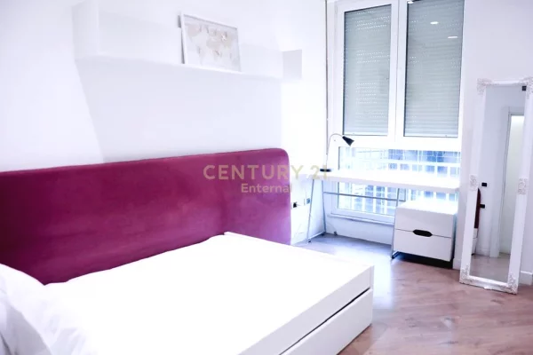 Appartamento in vendita a Tirana 2+1, Arredato