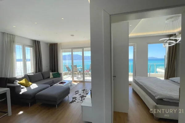 Shtepi ne shitje Apartament ne Vlore, 1+1, Mobilimi E mobiluar, Pagesa 250,000  Euro.