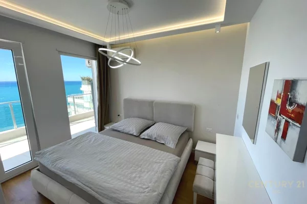 Shtepi ne shitje Apartament ne Vlore, 1+1, Mobilimi E mobiluar, Pagesa 250,000  Euro.