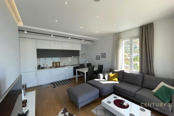 Shtepi ne shitje Apartament ne Vlore, 1+1, Mobilimi E mobiluar, Pagesa 250,000  Euro.