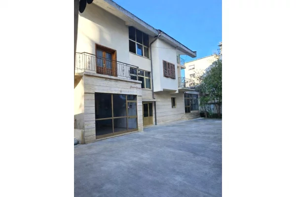 Luxury villas for rent in Tirana 3+1, Furnished