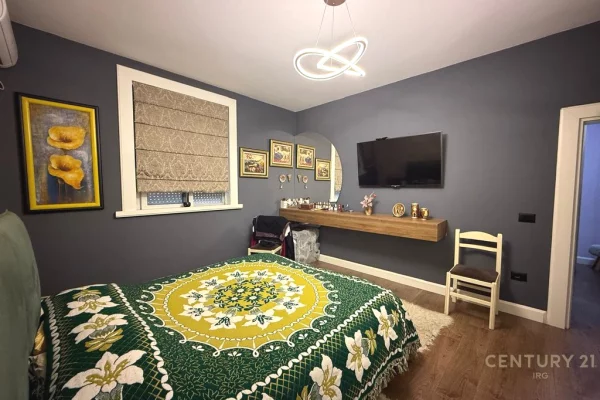 Appartamento in vendita a Tirana 2+1, Arredato