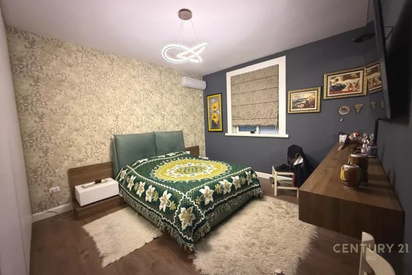 Appartamento in vendita a Tirana 2+1, Arredato