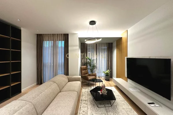 Shtepi me qera Apartament ne Tirane, 2+1, Mobilimi E mobiluar, Pagesa 3,500  Euro.