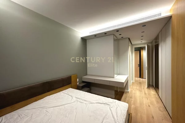 Shtepi me qera Apartament ne Tirane, 2+1, Mobilimi E mobiluar, Pagesa 3,500  Euro.