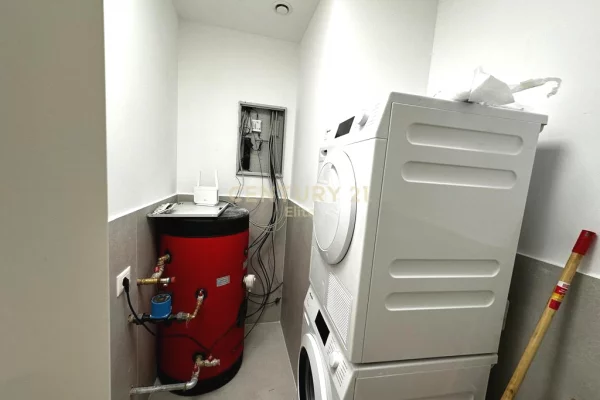 Shtepi me qera Apartament ne Tirane, 2+1, Mobilimi E mobiluar, Pagesa 3,500  Euro.