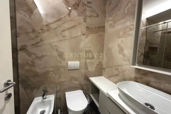 Shtepi me qera Apartament ne Tirane, 2+1, Mobilimi E mobiluar, Pagesa 3,500  Euro.