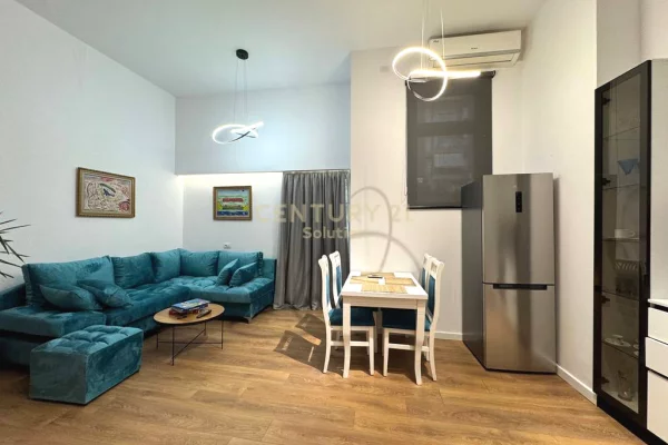 Shtepi me qera Duplex(shtepi me 2 kate) ne Tirane, 2+1, Mobilimi E mobiluar, Pagesa 700  Euro.