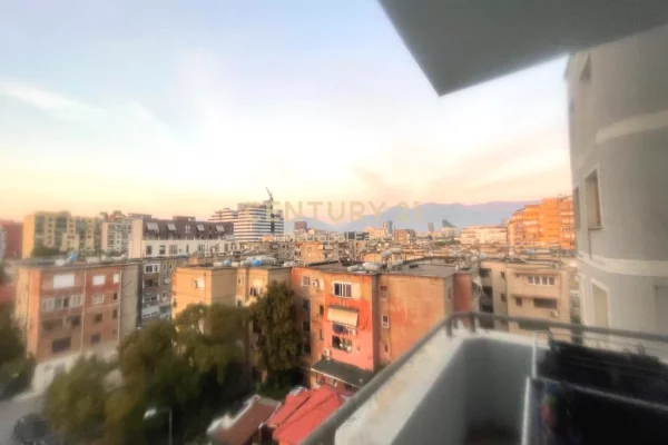 Shtepi ne shitje Apartament ne Tirane, 2+1, Mobilimi E mobiluar, Pagesa 195,000  Euro.