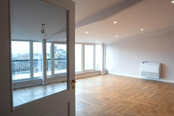 Shitet Duplex tek Shallvaret!