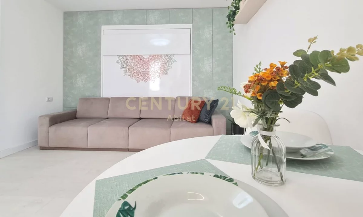 Appartamento in vendita a Tirana Garsoniere, Arredato