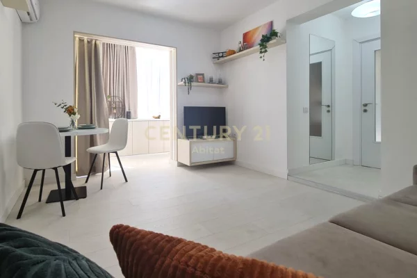 Appartamento in vendita a Tirana Garsoniere, Arredato