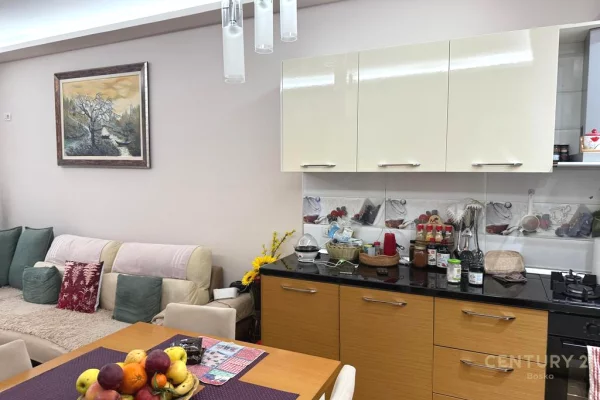 Appartamento in vendita a Tirana 2+1, Arredato