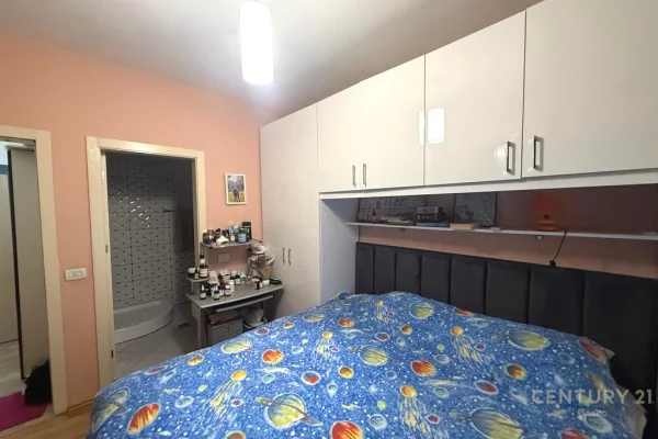 Appartamento in vendita a Tirana 2+1, Arredato