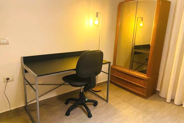 Appartamento in vendita a Tirana 2+1, Arredato